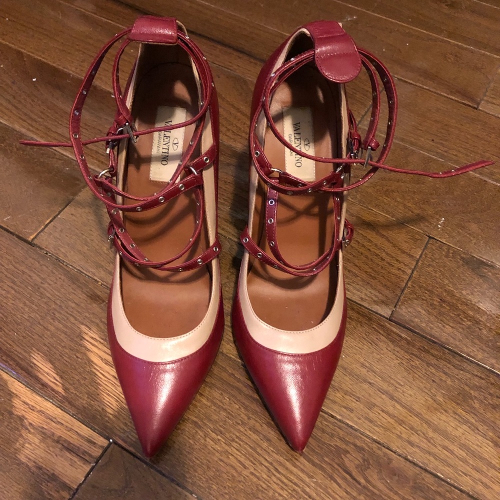Valentino High Heel strappy shoes